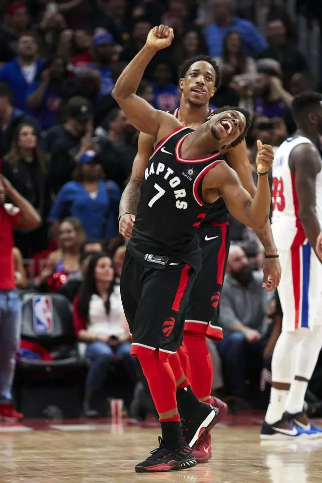 育中心是春 育中心是春